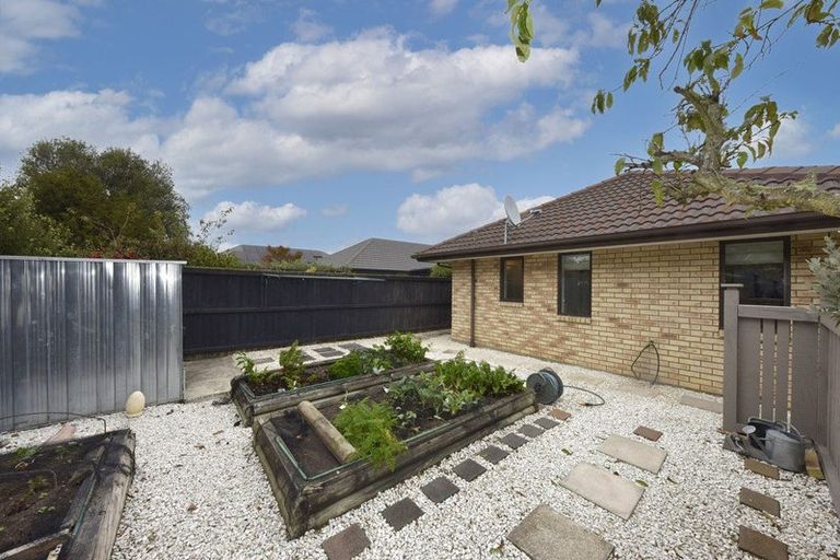 Photo of property in 23 Sycamore Close, Rangiora, 7400