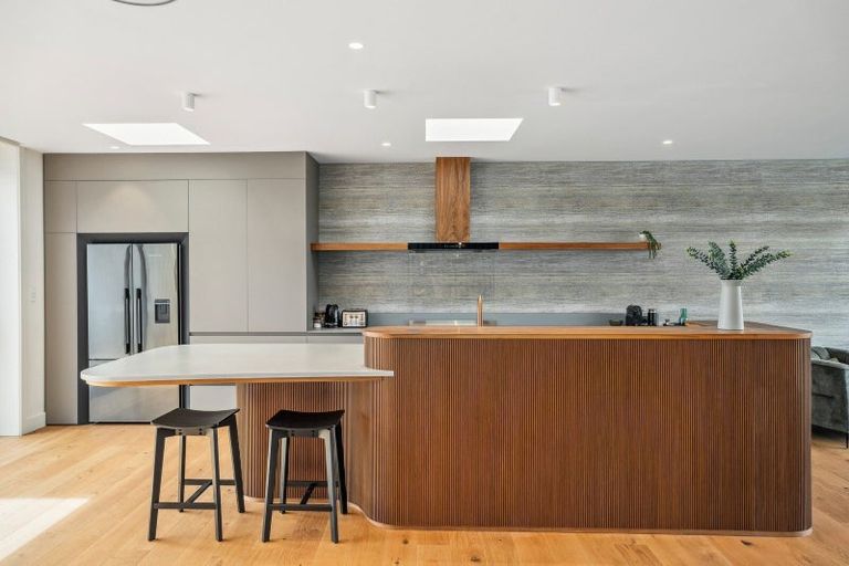 Photo of property in 25 Rubus Street, Wanaka, 9382