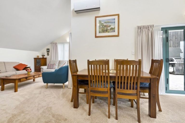 Photo of property in 8 Hall Avenue, Newtown, Wellington, 6021