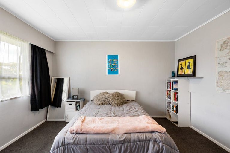 Photo of property in 48 Robinson Crescent, Tamatea, Napier, 4112