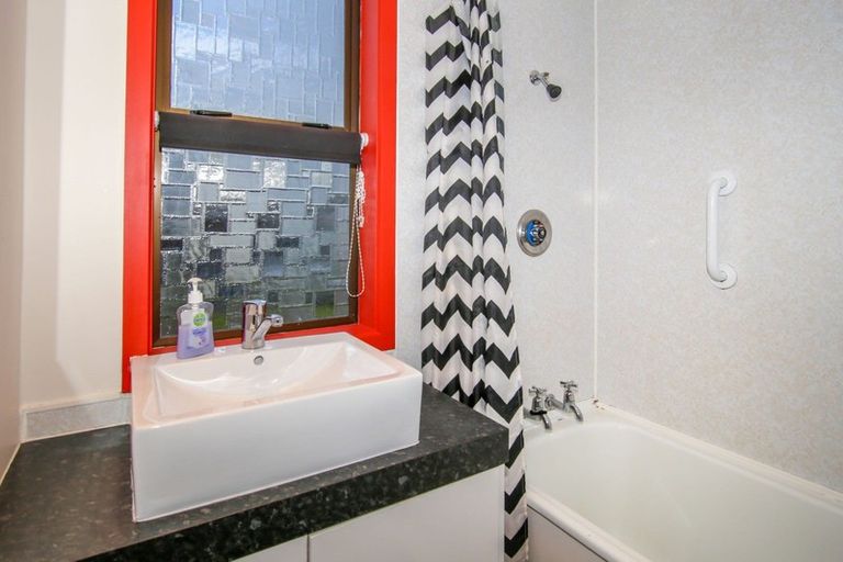 Photo of property in 1 Webb Street, Westport, 7825