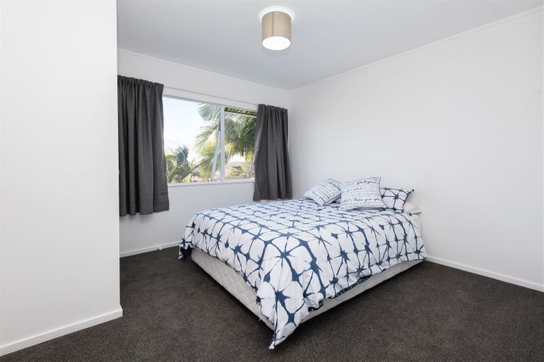 Photo of property in 1/74 Gosford Drive, Botany Downs, Auckland, 2010