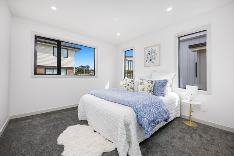 Photo of property in 62 Matangi View Drive, Orewa, 0931