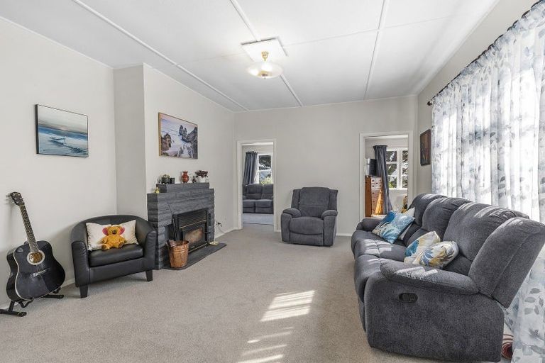 Photo of property in 56 Tannadyce Street, Strathmore Park, Wellington, 6022