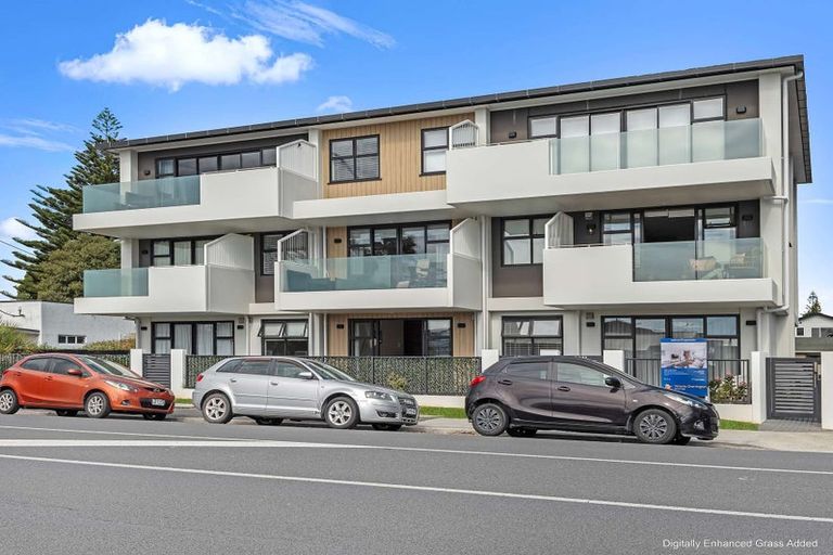 Photo of property in 2/388 Hibiscus Coast Highway, Orewa, 0931