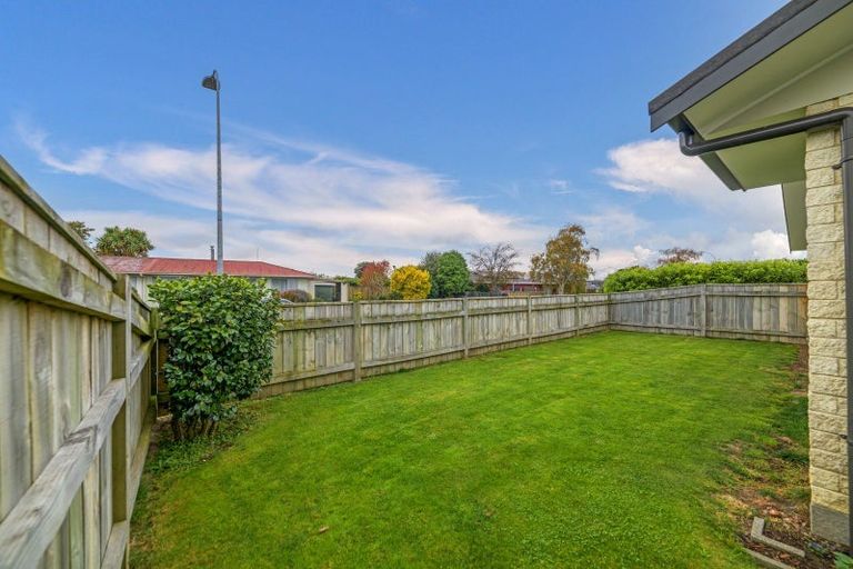 Photo of property in 16 Drury Street, Cloverlea, Palmerston North, 4412