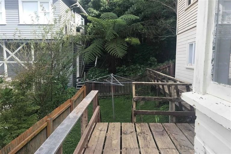 Photo of property in 17a Rakau Road, Hataitai, Wellington, 6021