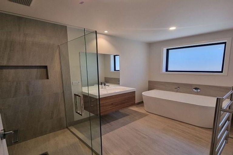 Photo of property in 34 Cheviot Street, Jacks Point, Queenstown, 9371