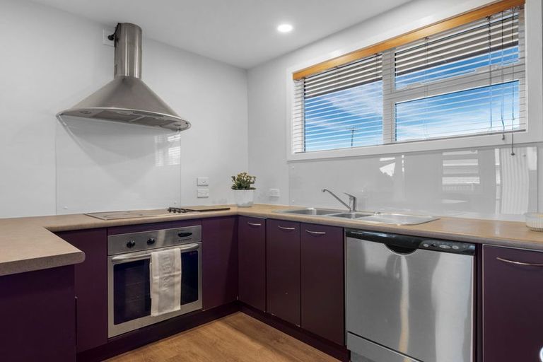 Photo of property in 88 Farquhars Road, Redwood, Christchurch, 8051