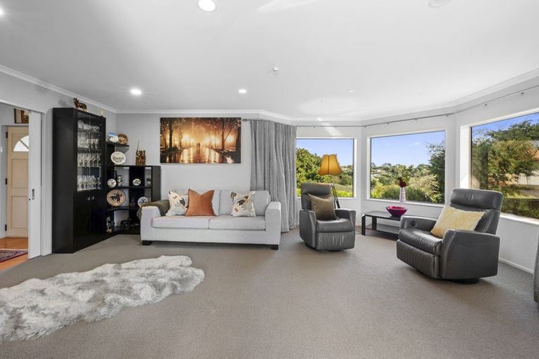 Photo of property in 63 Mcgiven Drive, Ridgewood, New Plymouth, 4371