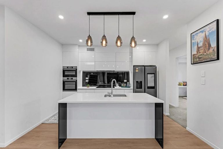 Photo of property in 16 Wheriko Avenue, Glenbrook, 2681