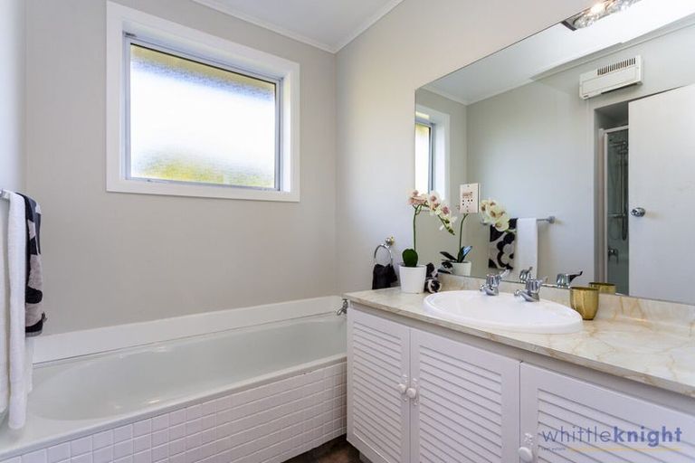 Photo of property in 1 Fulham Street, Islington, Christchurch, 8042