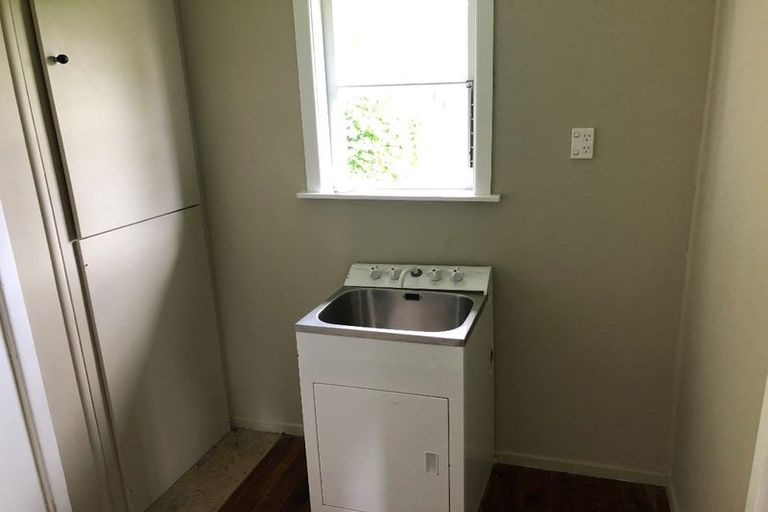 Photo of property in 11 Pukemiro Road, Te Kamo, Whangarei, 0112