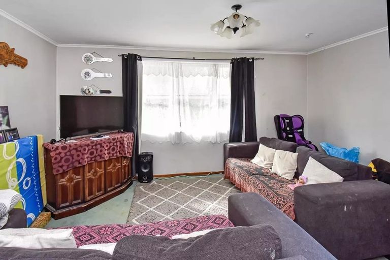 Photo of property in 1a Barrie Avenue, Papatoetoe, Auckland, 2025