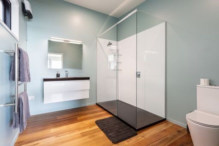 Photo of property in 94 Queens Road, Stepneyville, Nelson, 7010
