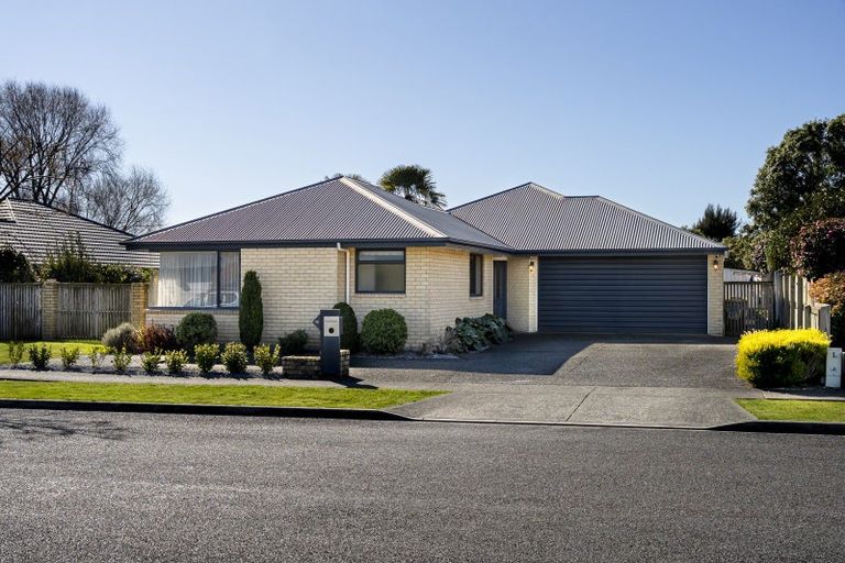 Photo of property in 16 Monaco View, Stoke, Nelson, 7011