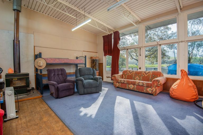Photo of property in 923 Maungatua Road, Berwick, Outram, 9073