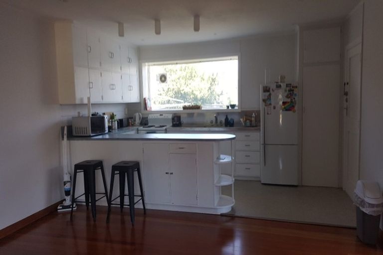 Photo of property in 2 Trevethick Grove, Woburn, Lower Hutt, 5010