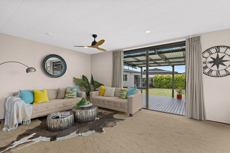 Photo of property in 7 Starforth Place, Henderson, Auckland, 0612