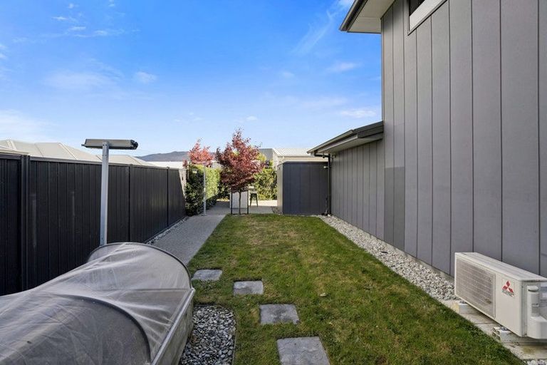 Photo of property in 24 Risinghurst Terrace, Lower Shotover, Queenstown, 9304
