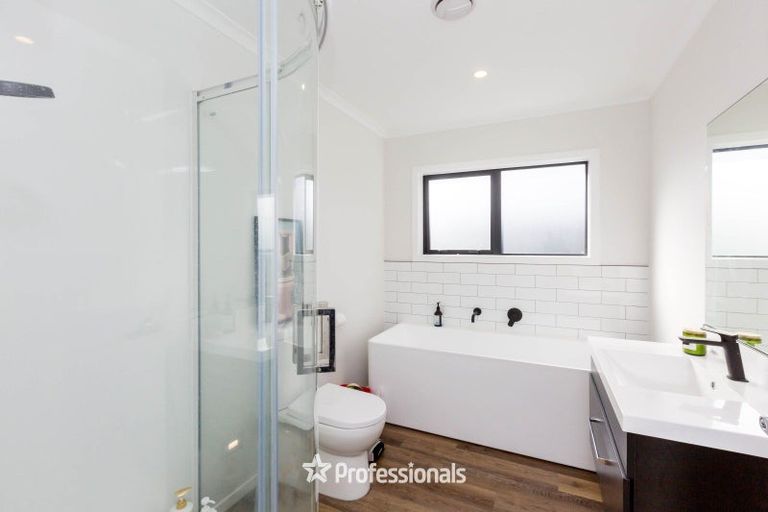 Photo of property in 18 Castletown Street, Wallaceville, Upper Hutt, 5018
