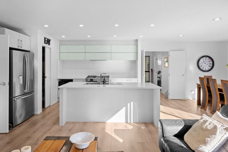 Photo of property in 10 Kentwood Place, Flagstaff, Hamilton, 3210