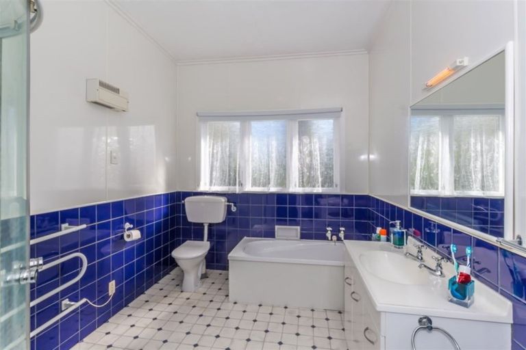 Photo of property in 37 The Avenue, Levin, 5510