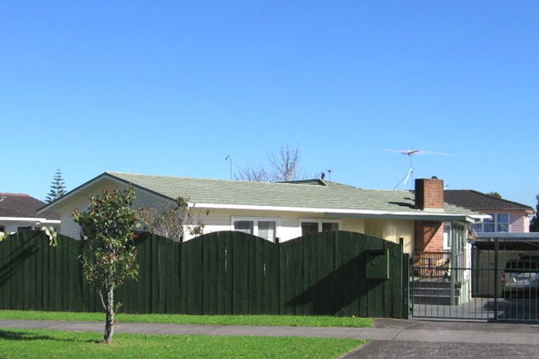 Photo of property in 43 Minaret Drive, Bucklands Beach, Auckland, 2014