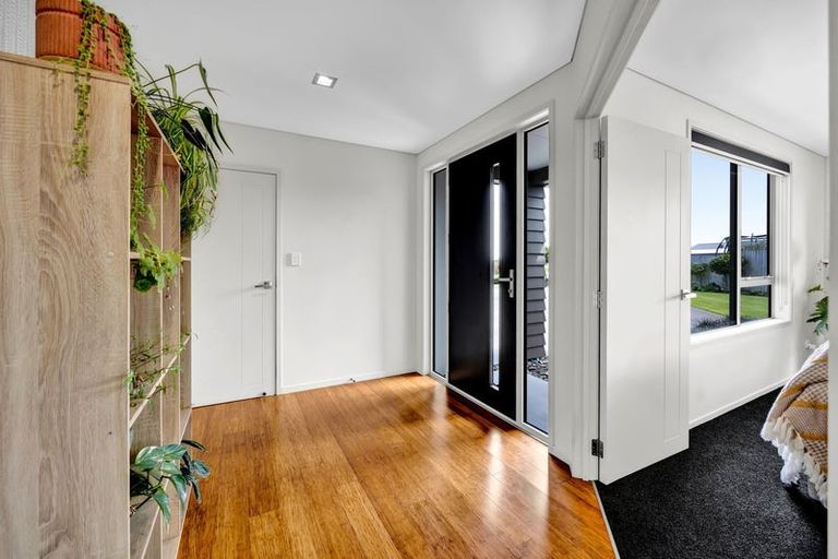 Photo of property in 7 Reremoana Close, Hawera, 4610