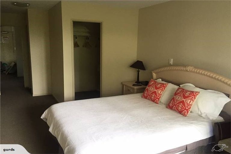 Photo of property in 22/3 Maunganui Road, Mount Maunganui, 3116