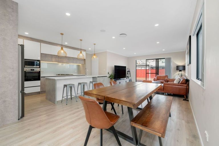 Photo of property in 22 Ako Road, Flat Bush, Auckland, 2019