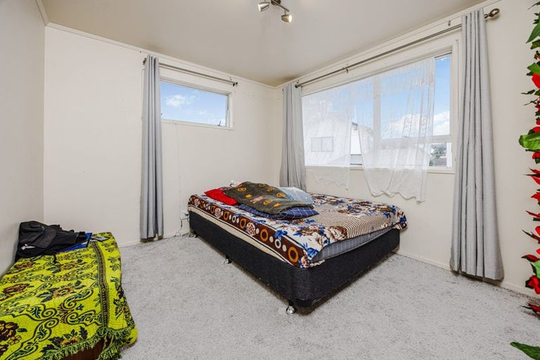 Photo of property in 15 Bedlington Avenue, Manurewa, Auckland, 2102