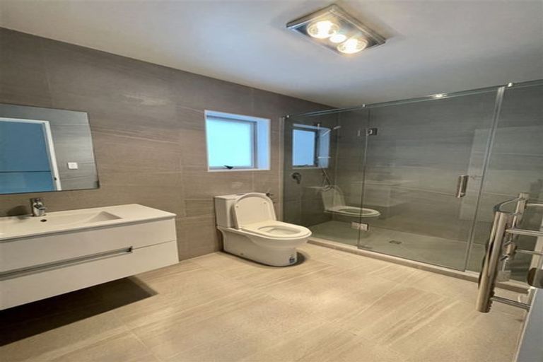 Photo of property in 271c Te Atatu Road, Te Atatu South, Auckland, 0610