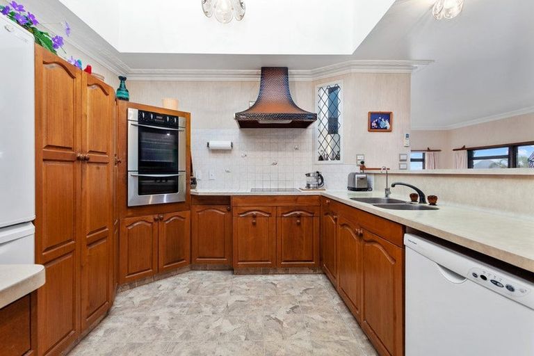 Photo of property in 37 Muriwai Drive, Whakatane, 3120