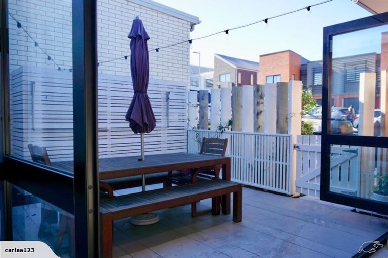 Photo of property in 8 Saltmarsh Road, Hobsonville, Auckland, 0616