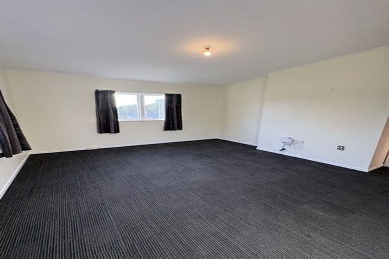 Photo of property in 74 Valley Road, Paraparaumu, 5032