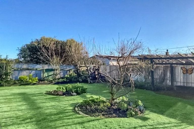 Photo of property in 8b Te Awa Street, Foxton Beach, Foxton, 4815