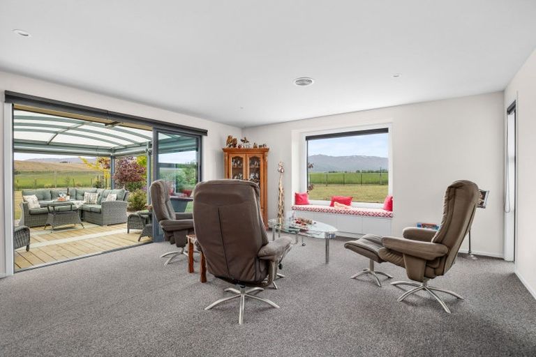 Photo of property in 57 Golden Road, Springvale, Alexandra, 9393