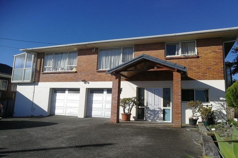 Photo of property in 165 Coronation Road, Hillcrest, Auckland, 0627