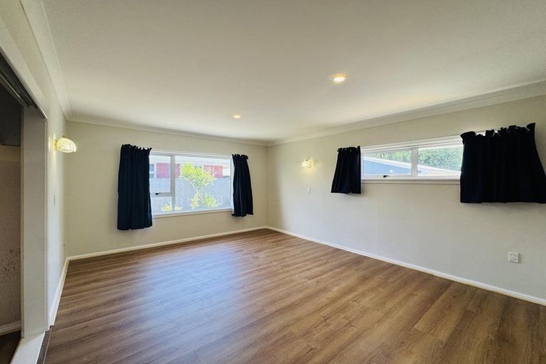 Photo of property in 10 Ambleside Drive, Burnside, Christchurch, 8053