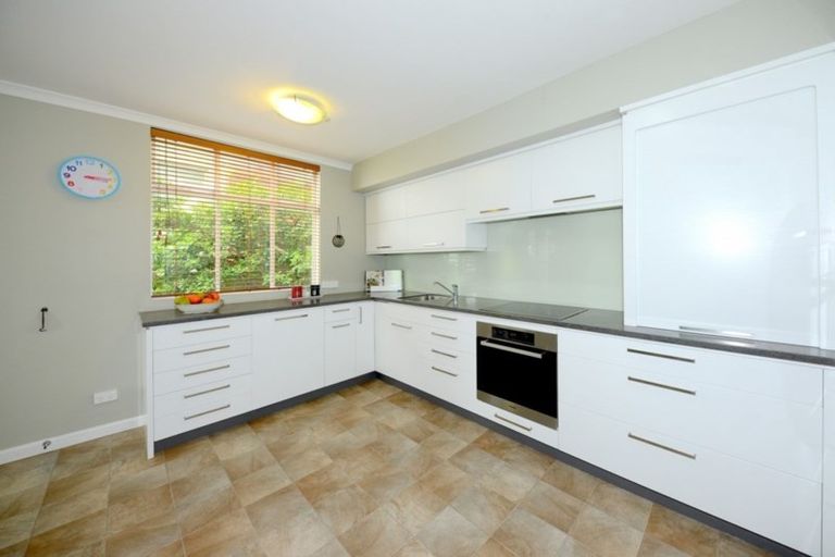 Photo of property in 31 Marama Crescent, Mount Pleasant, Christchurch, 8081