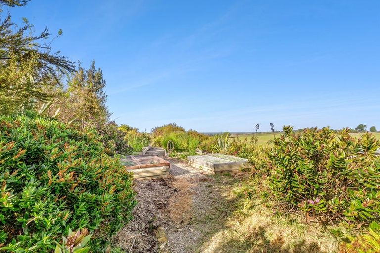 Photo of property in 140 Horton Road, Tasman, Upper Moutere, 7173