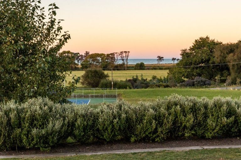Photo of property in 10 Charlton Road, Te Awanga, 4102