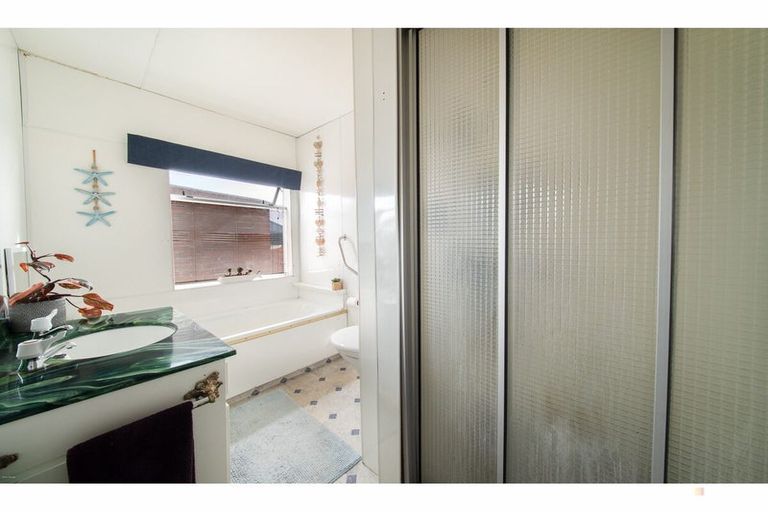 Photo of property in 70-70a High Street, Kensington, Timaru, 7910