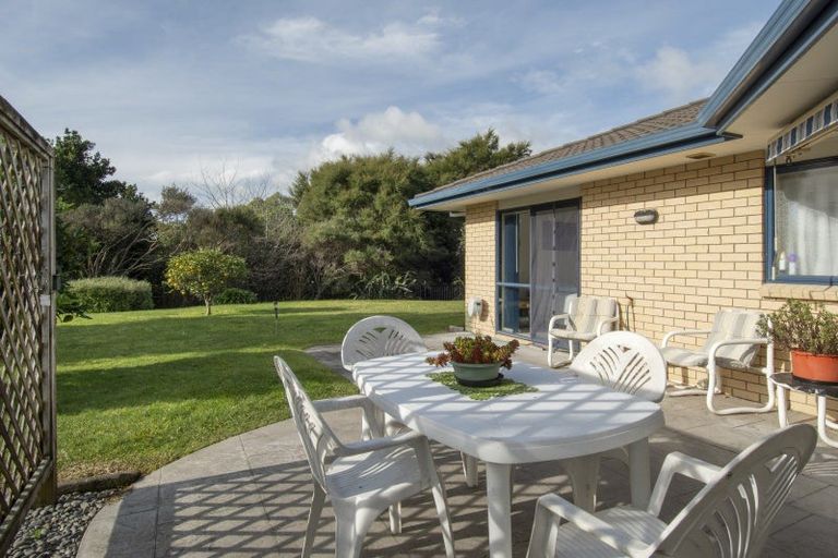 Photo of property in 27 Lysaght Place, Welcome Bay, Tauranga, 3112