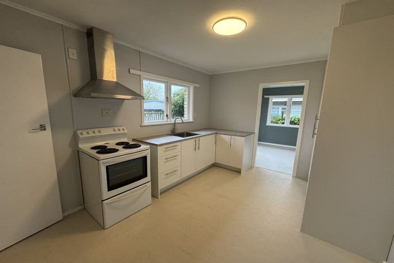 Photo of property in 2 Cameron Road, Hamilton East, Hamilton, 3216