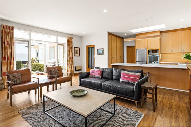 Photo of property in 42 Mchardy Street, Havelock North, 4130