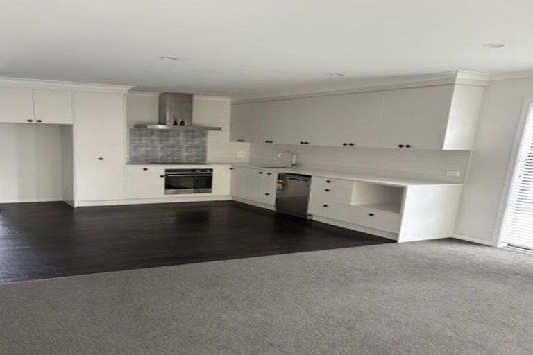 Photo of property in 32 Union Drive, Papamoa, 3118