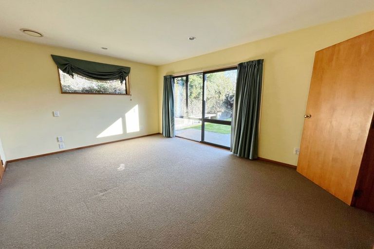 Photo of property in 82 Middleton Road, Upper Riccarton, Christchurch, 8041