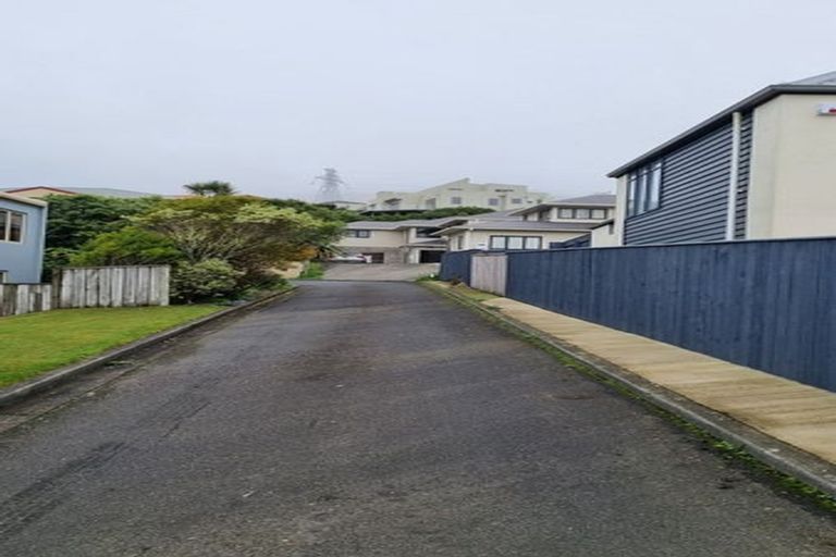 Photo of property in 45a Waverton Terrace, Churton Park, Wellington, 6037